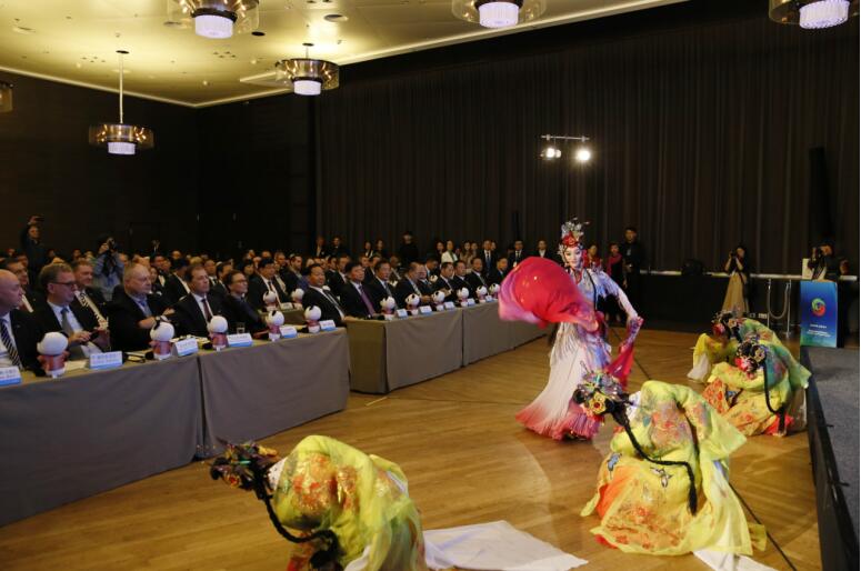 集团党委书记、董事长任丁率团赴荷兰、德国、以色列考察